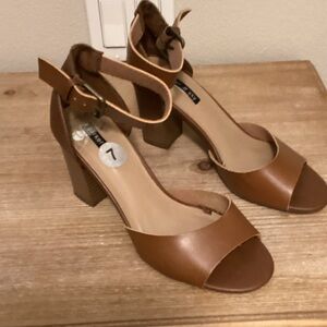 Elegant Tan Block Heel Sandals ankle